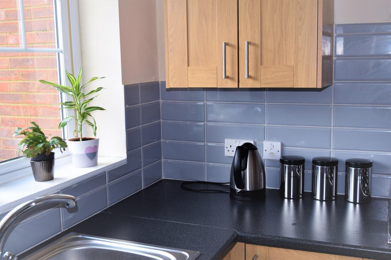 Delight Marvel - Orchard House Villa Swindon Dış mekan fotoğraf